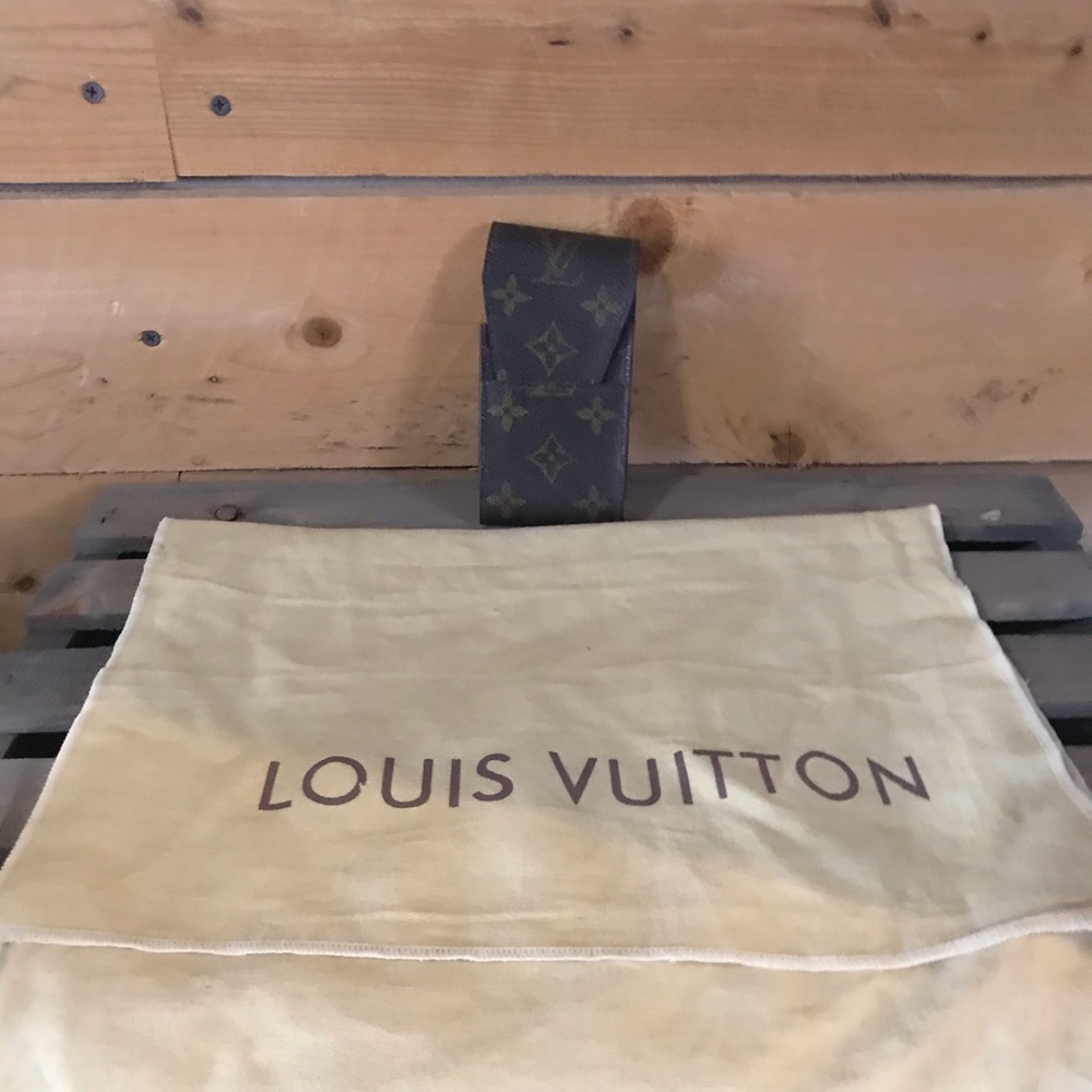 Louis Vuitton cigarette holder